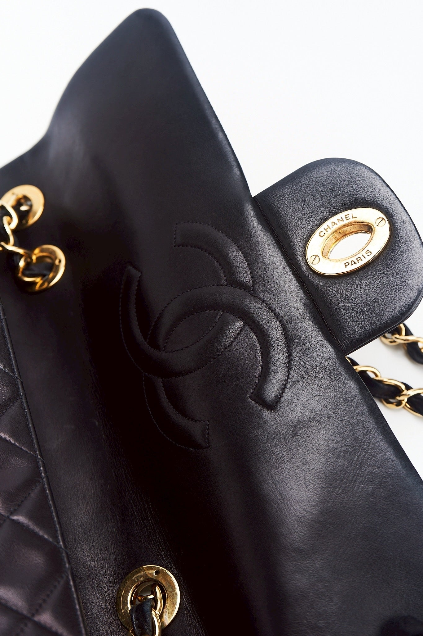 Chanel classic maxi