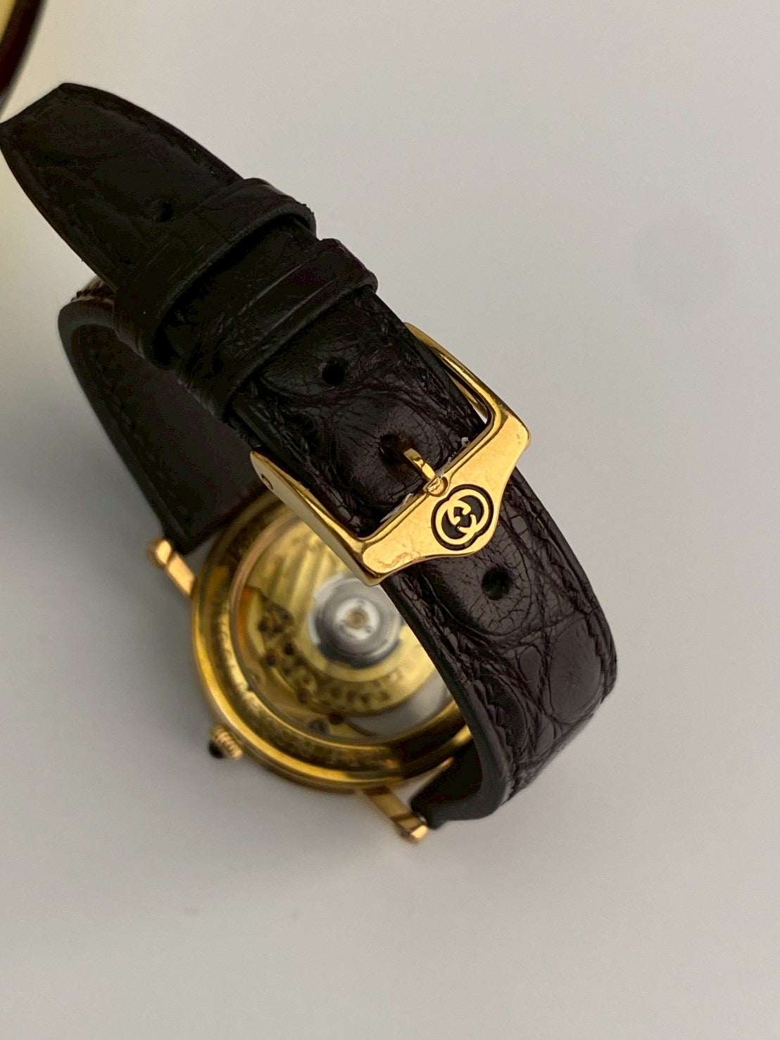 Gucci 7200Auto white dial