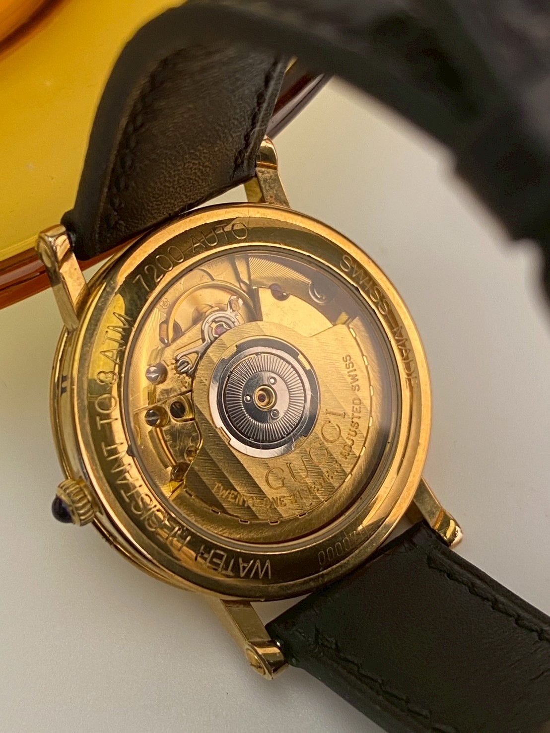 Gucci 7200Auto white dial