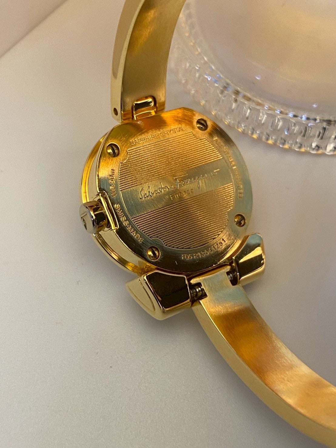 Ferragamo watch gold c.1251