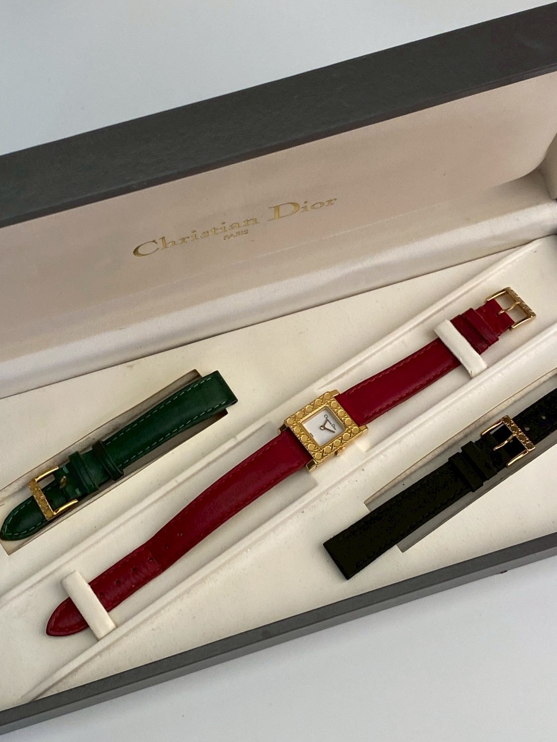 Dior d60-159 chang strap gold