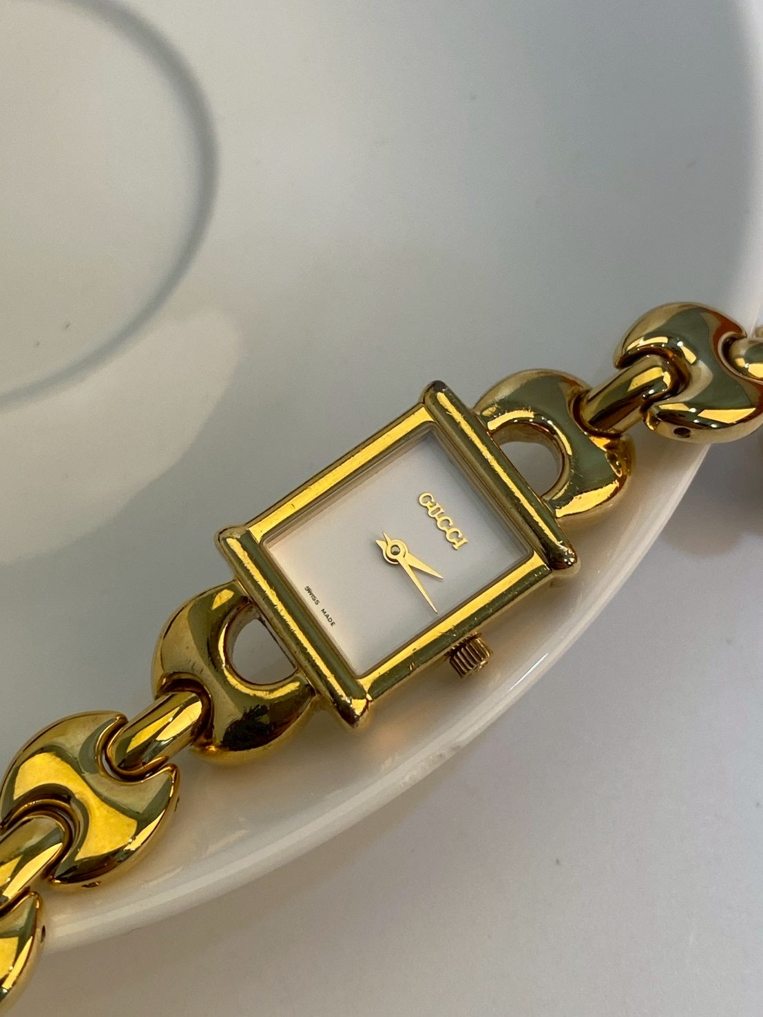 Gucci 1800I chang strap c.2295