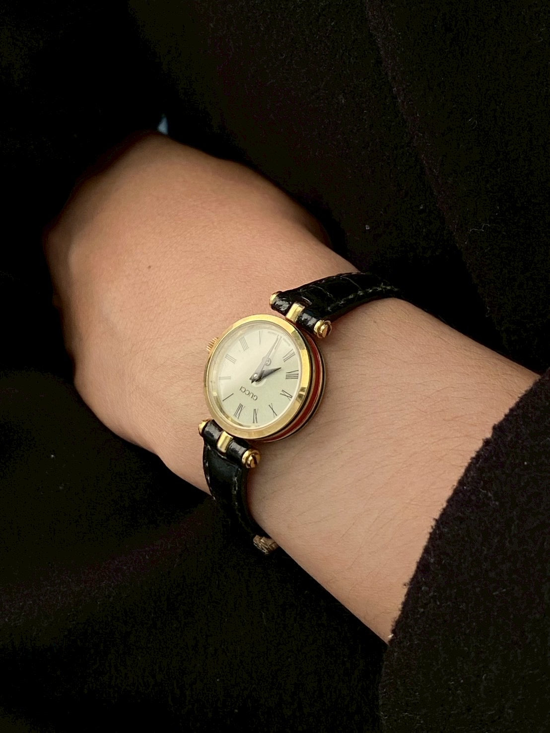Gucci 2000m cream watch