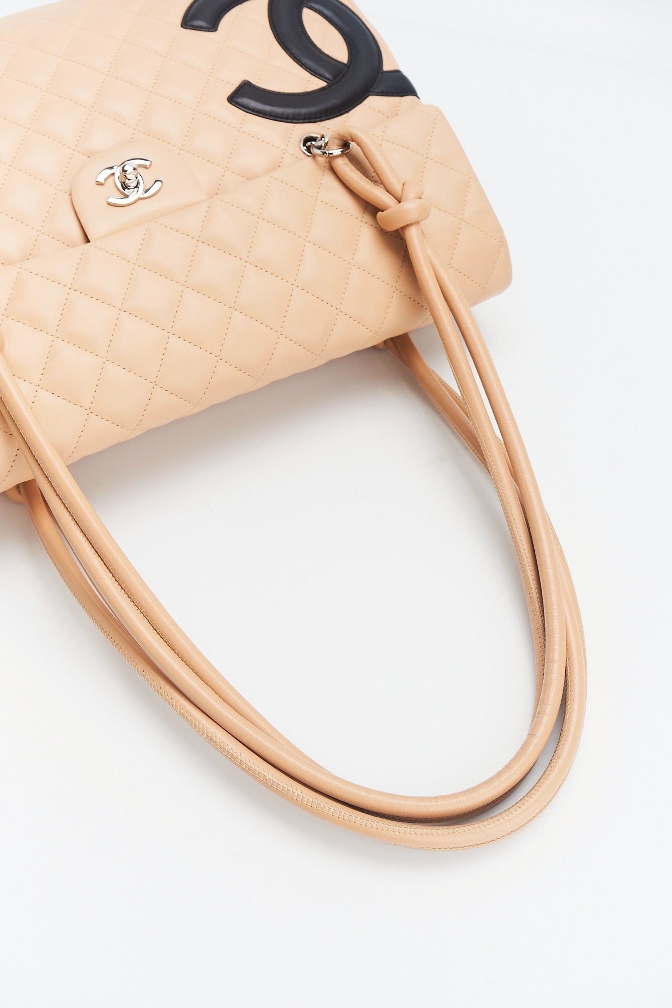 Chanel flab maxi clafskin leather