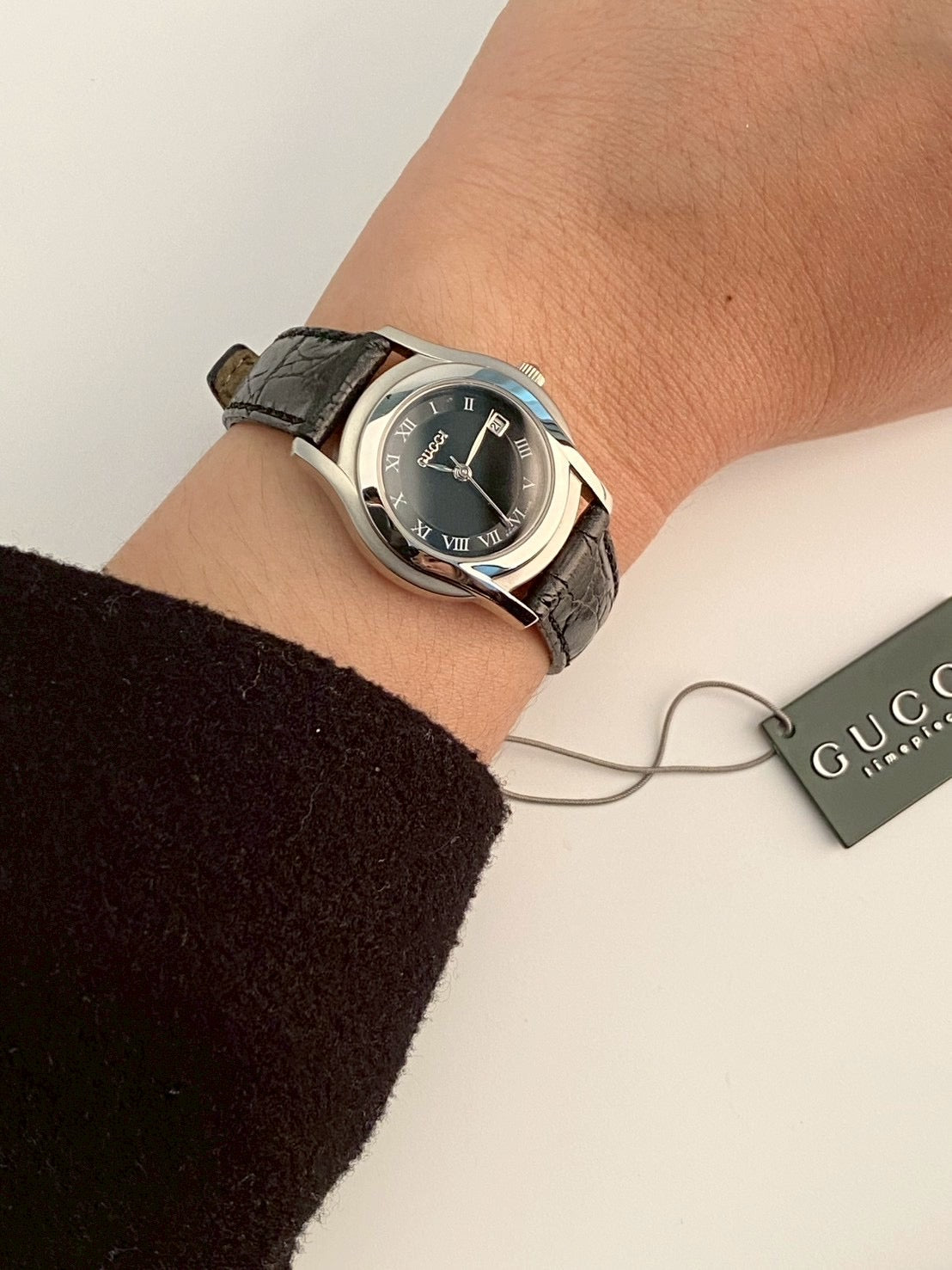 Gucci 5500l black dial watch