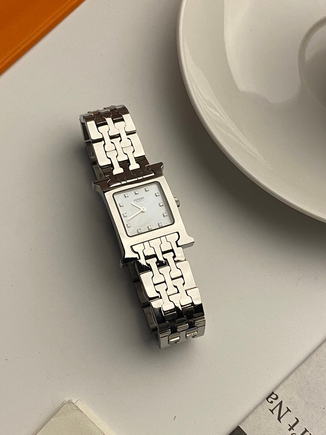 Hermes white dial diamond c.1627