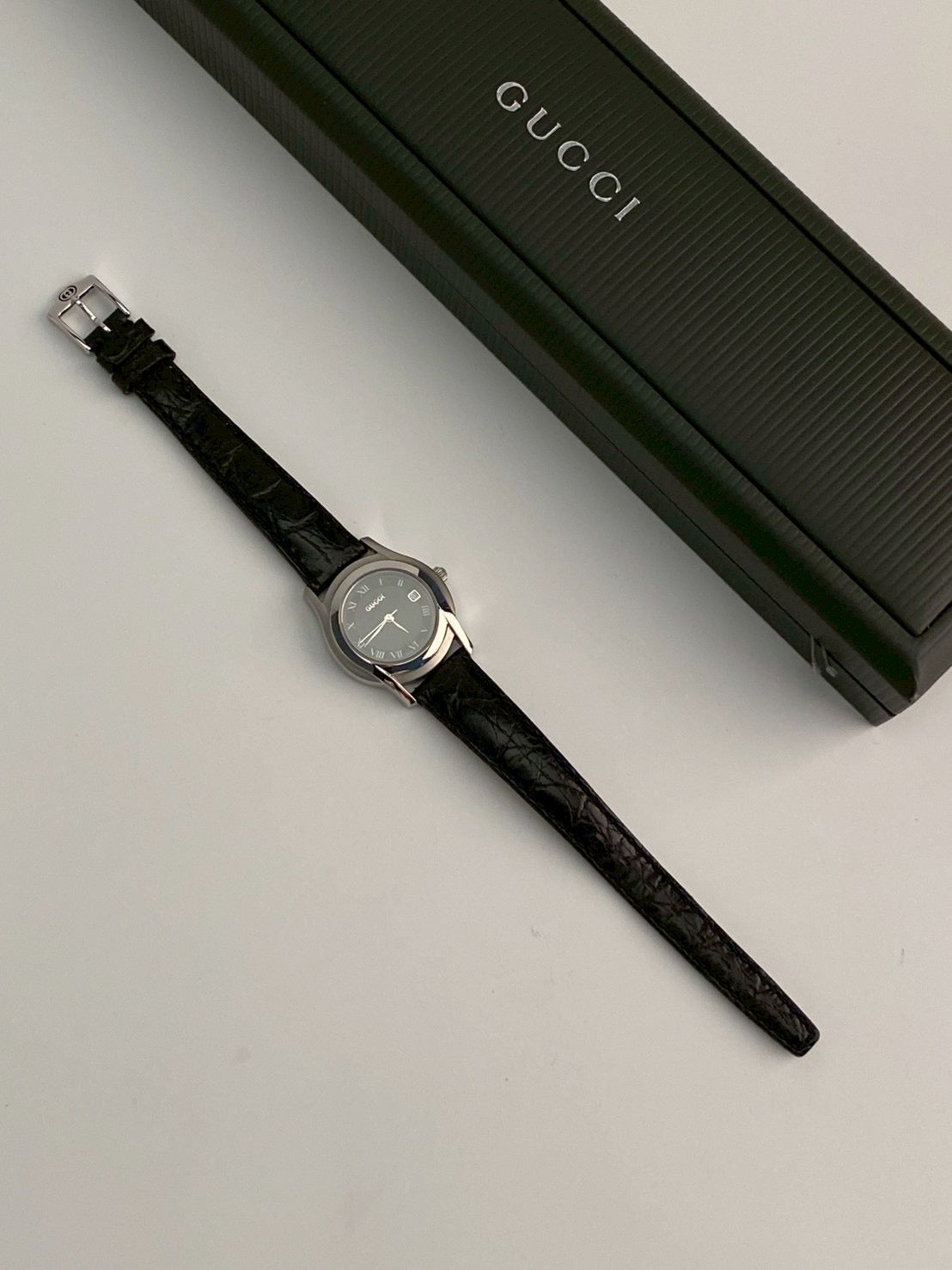 Gucci 5500l black dial watch