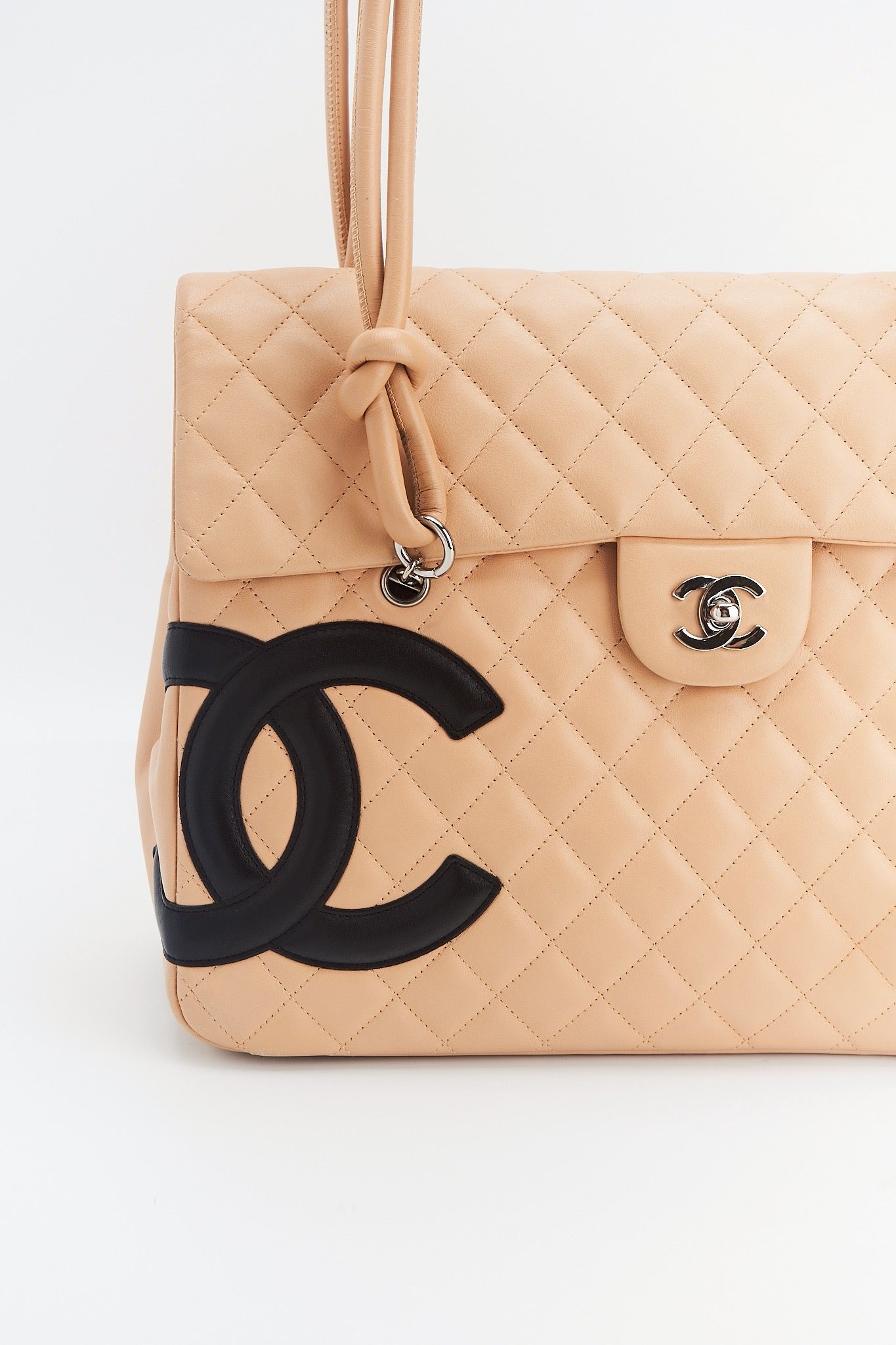 Chanel flab maxi clafskin leather