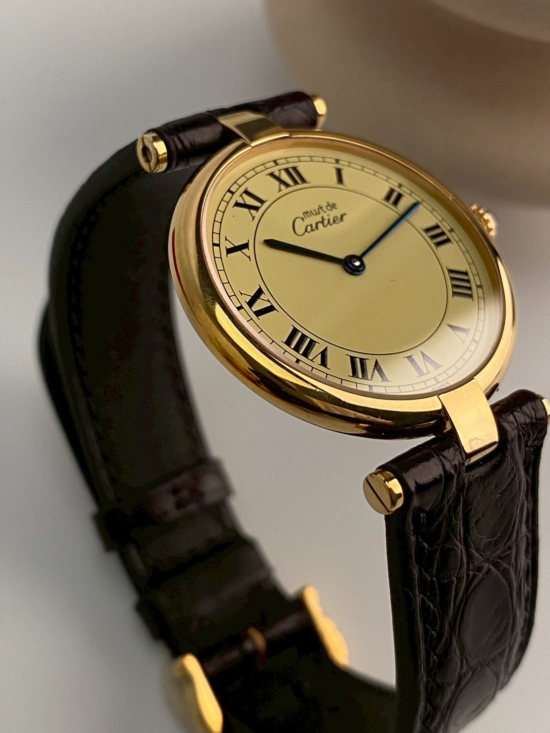 Cartier cilcle cream dial c.0003