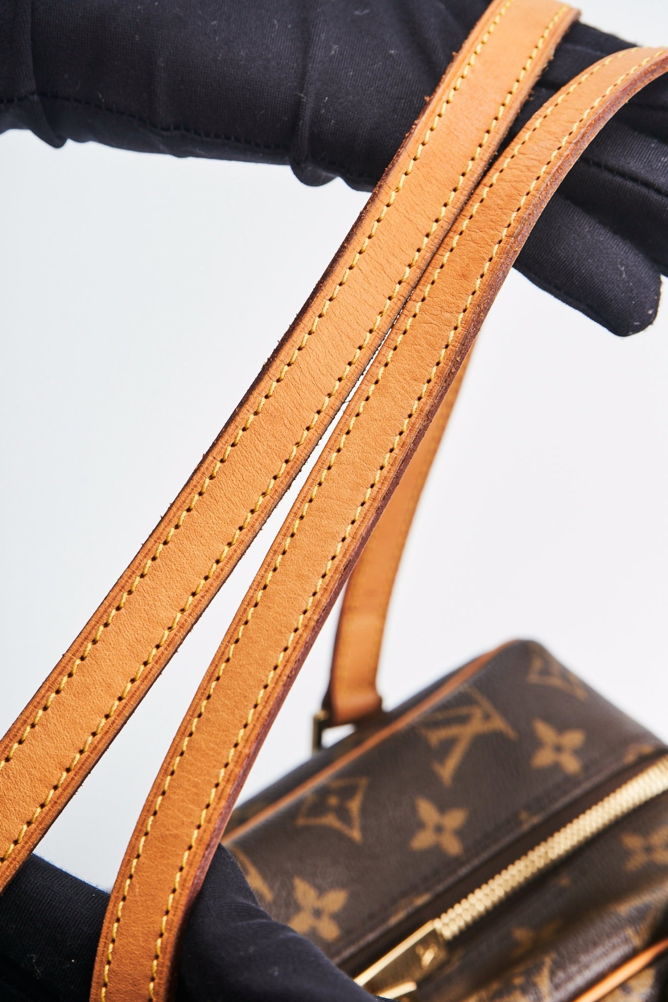 Louis vuitton cite mm size