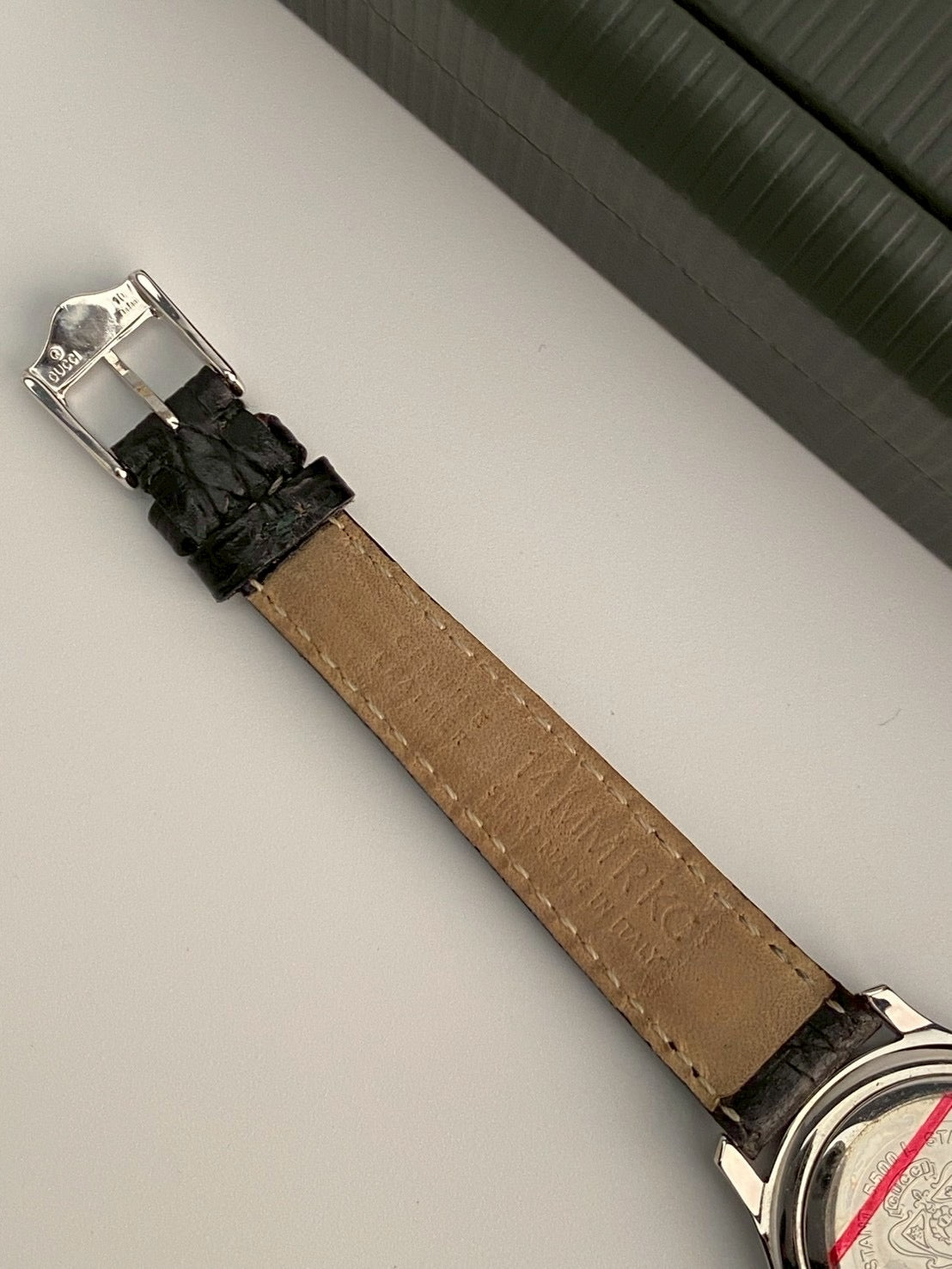 Gucci 5500l black dial watch