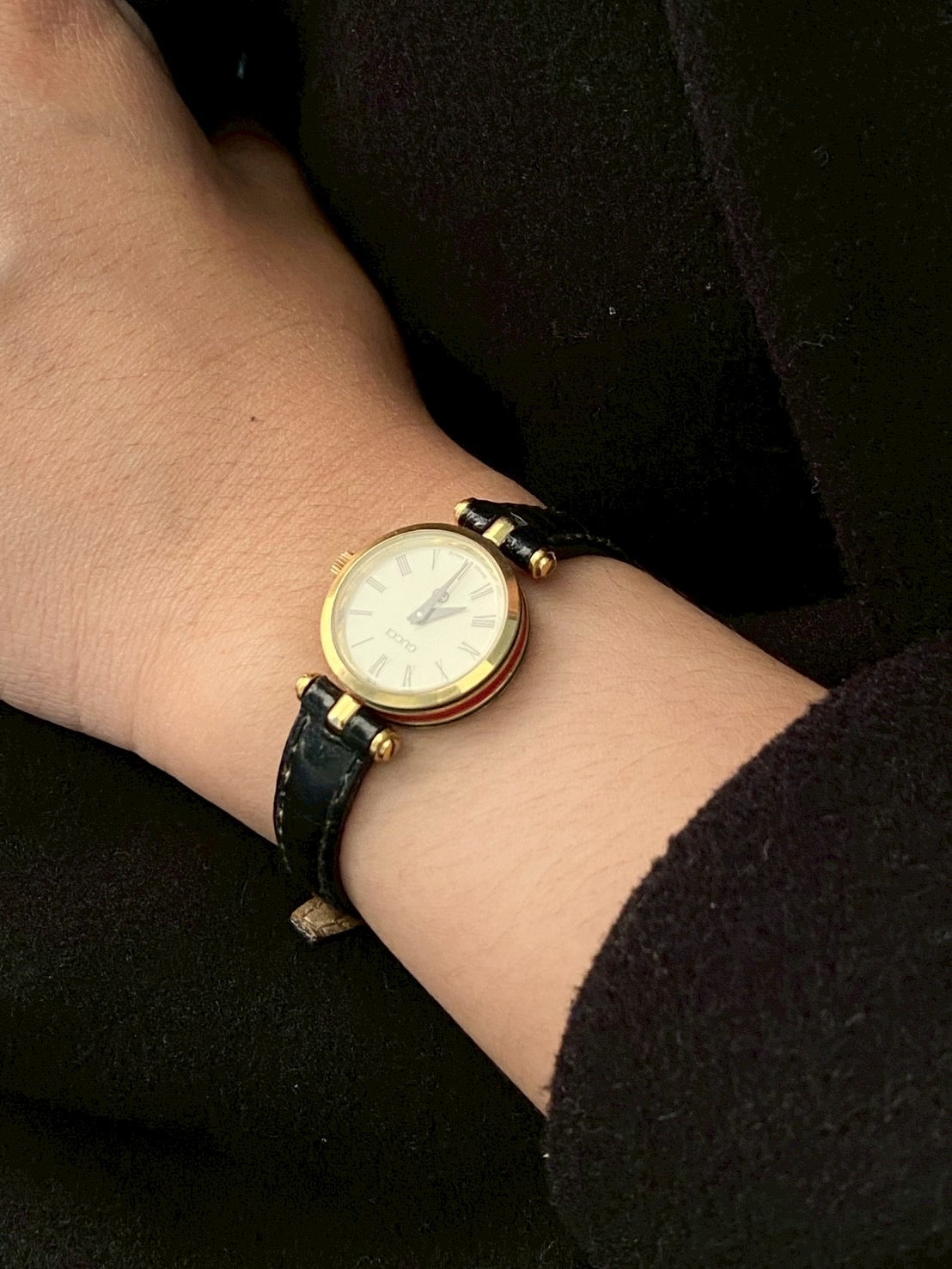 Gucci 2000m cream watch