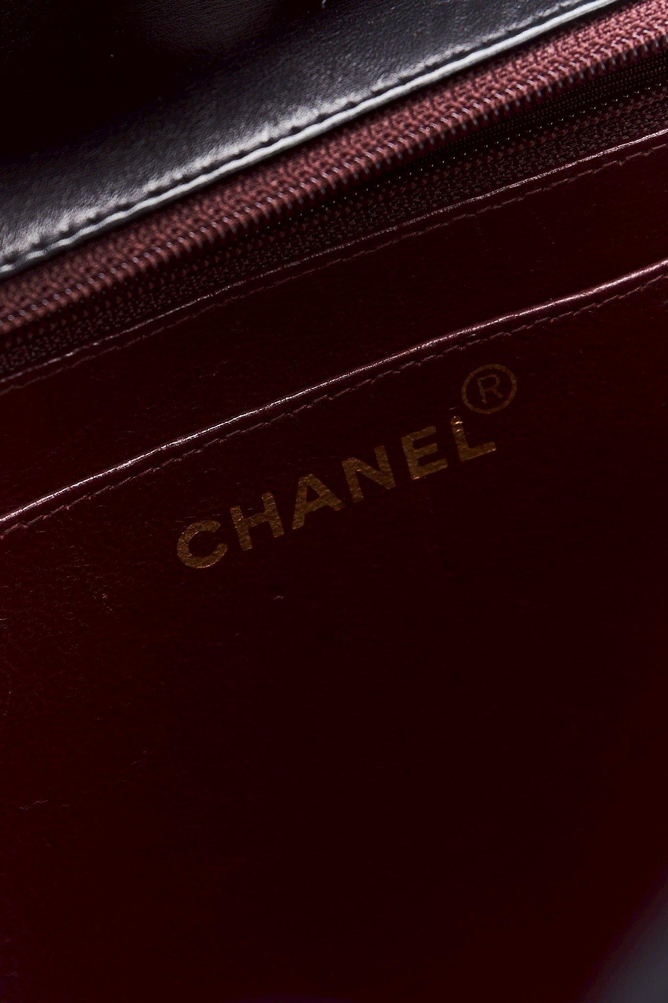 Chanel classic maxi
