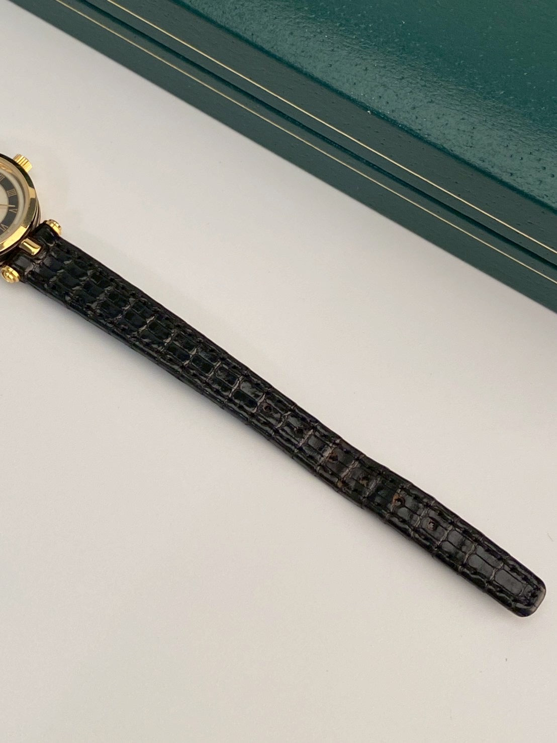 Gucci 2000m black watch