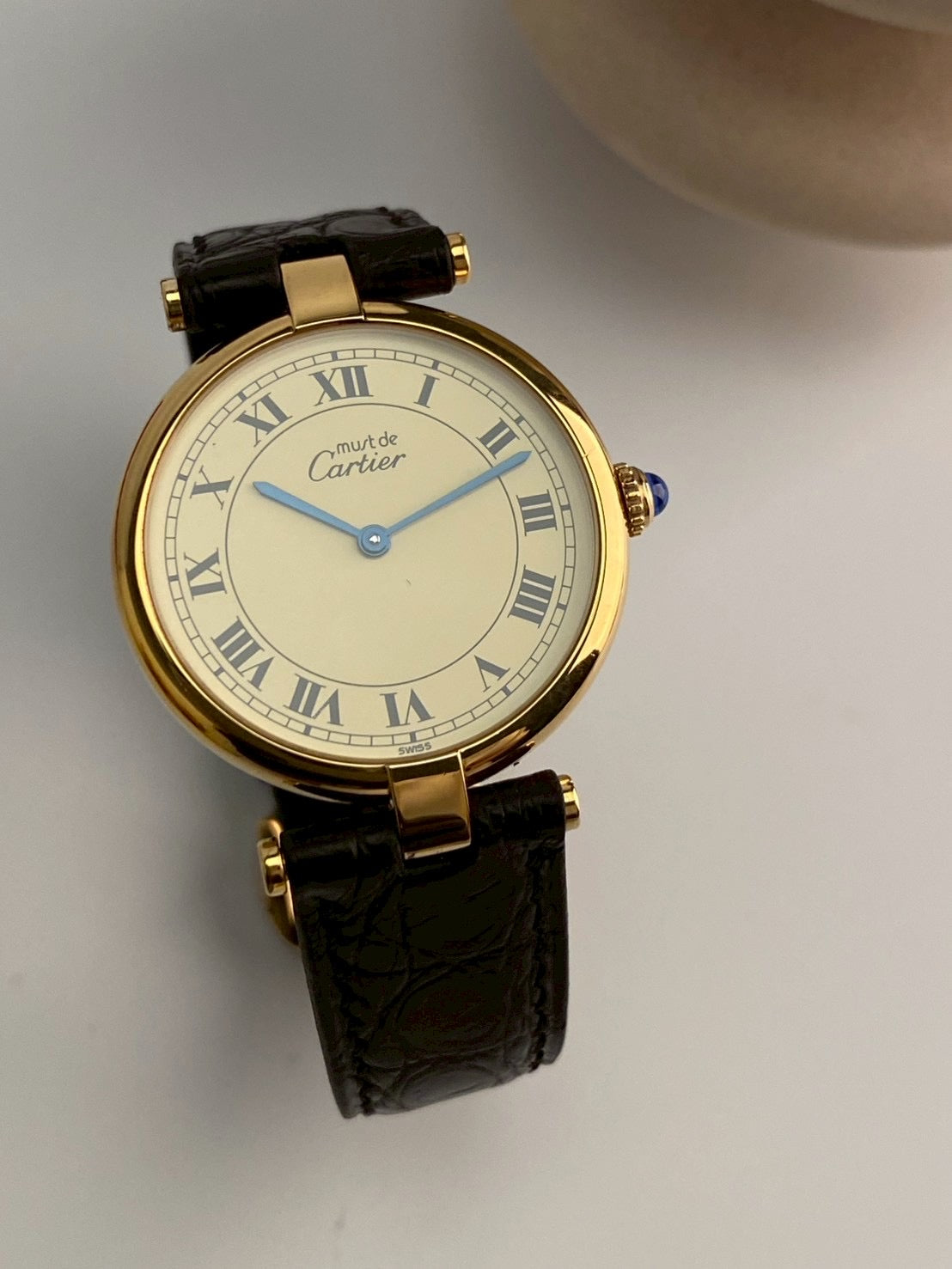 Cartier cilcle cream dial c.0003
