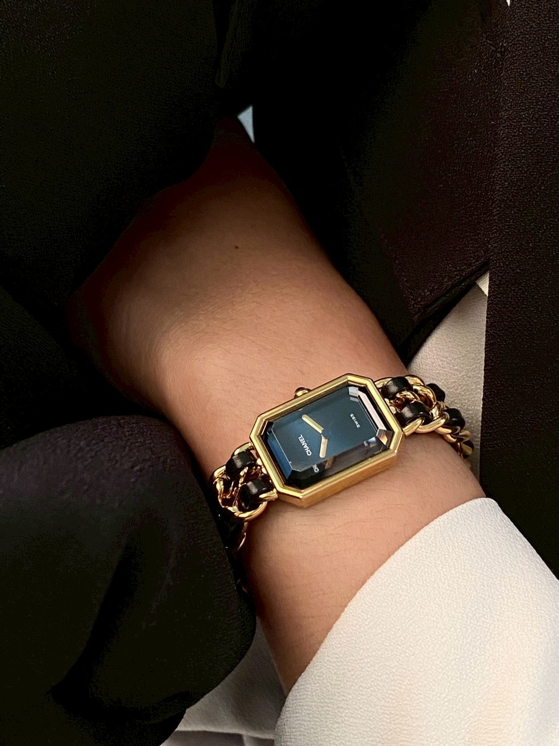 Chanel premier M size c.9927