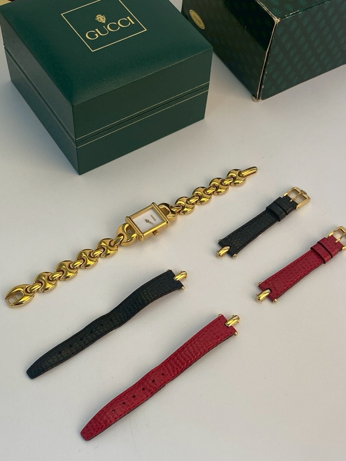 Gucci 1800I chang strap c.2295