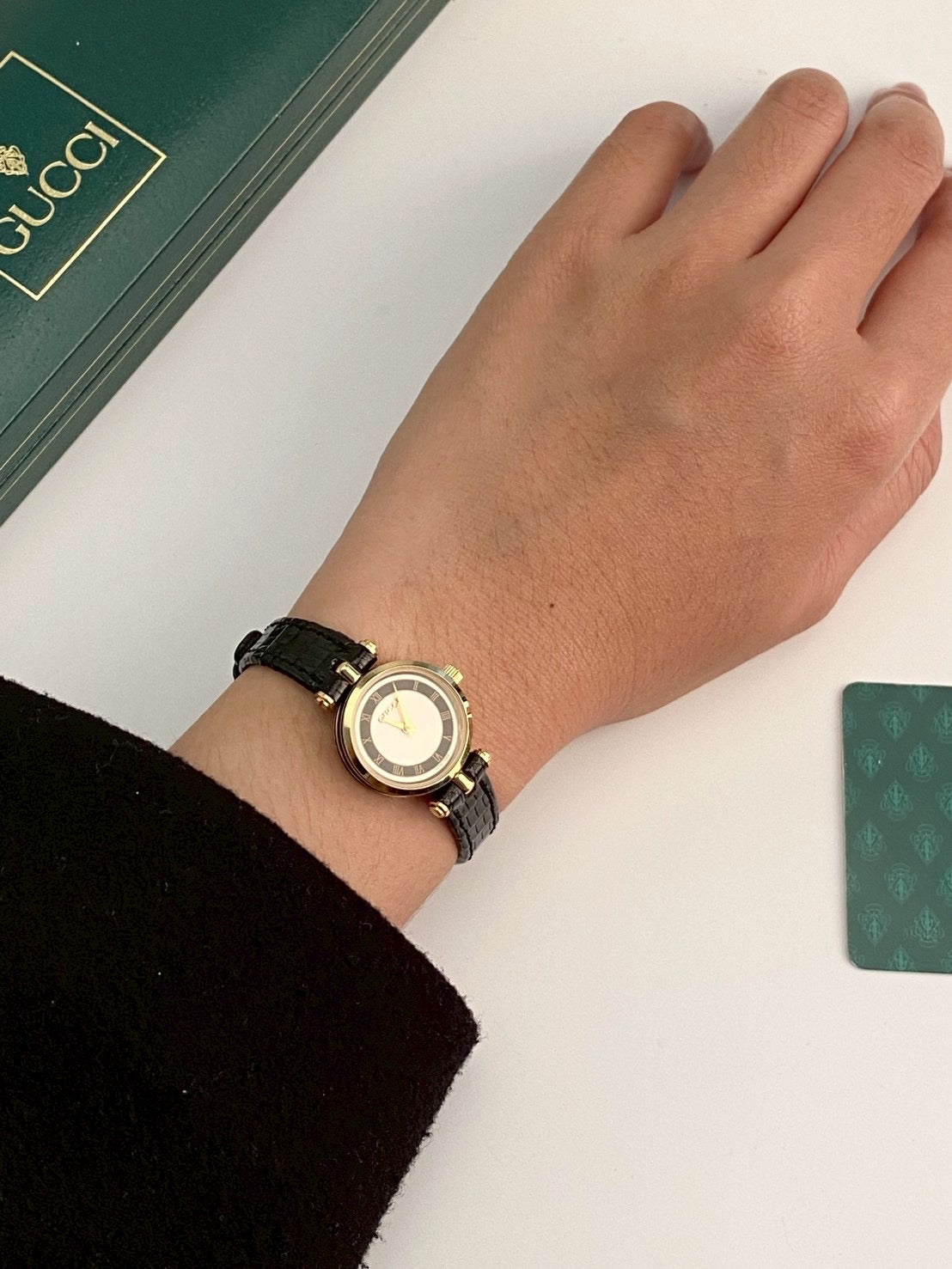 Gucci 2000m black watch