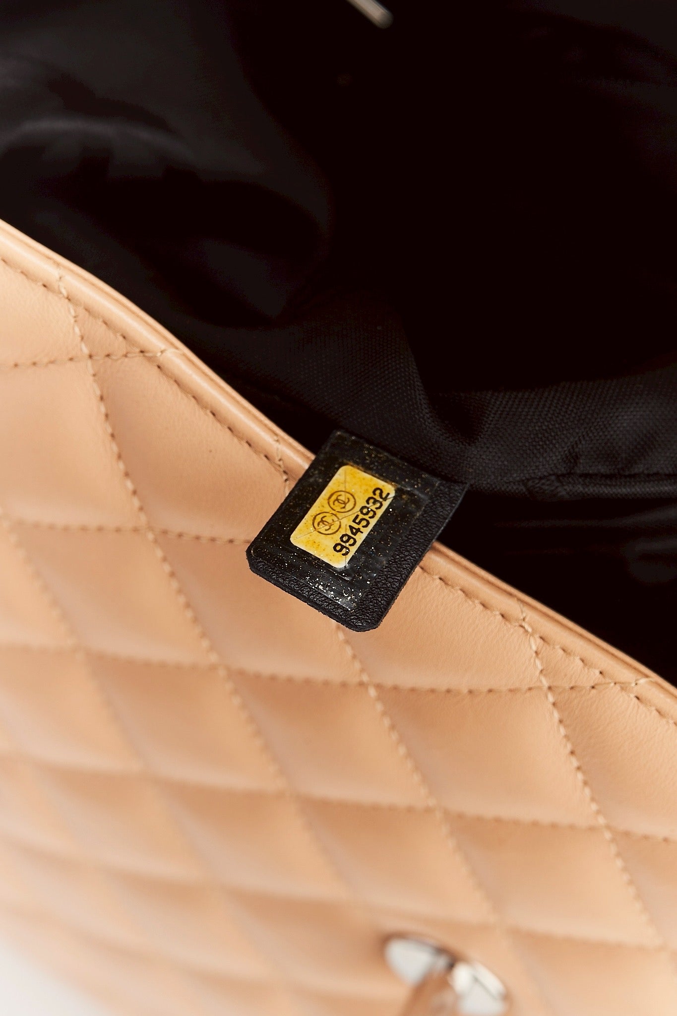 Chanel flab maxi clafskin leather