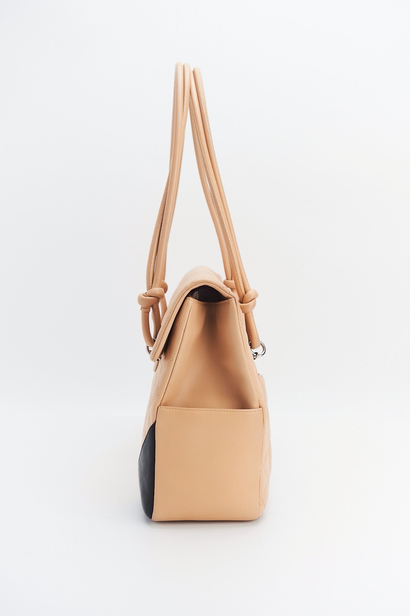 Chanel flab maxi clafskin leather