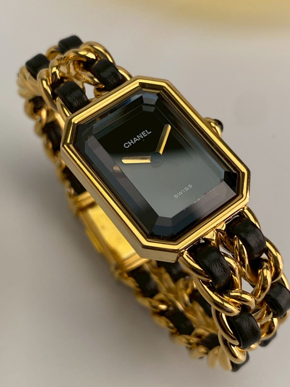 Chanel premier M size c.9927