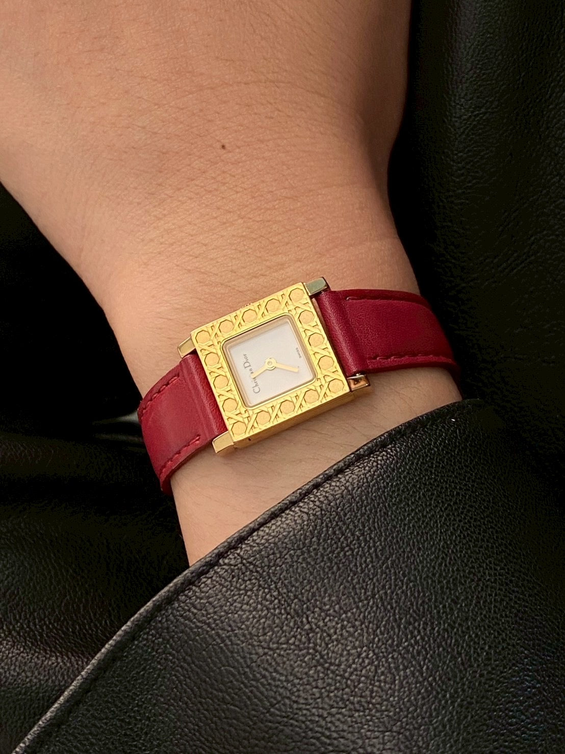 Dior d60-159 chang strap gold