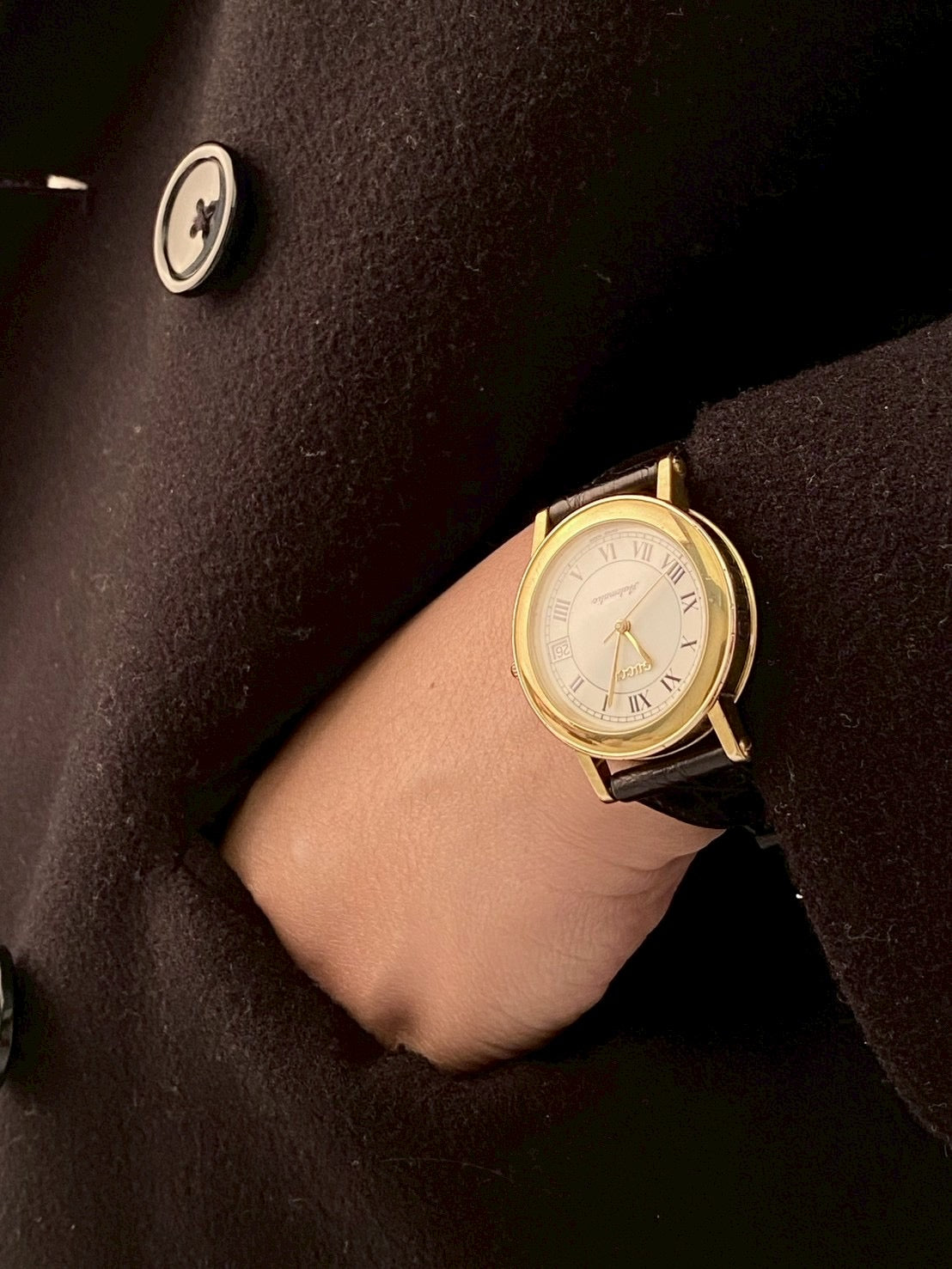 Gucci 7200Auto white dial