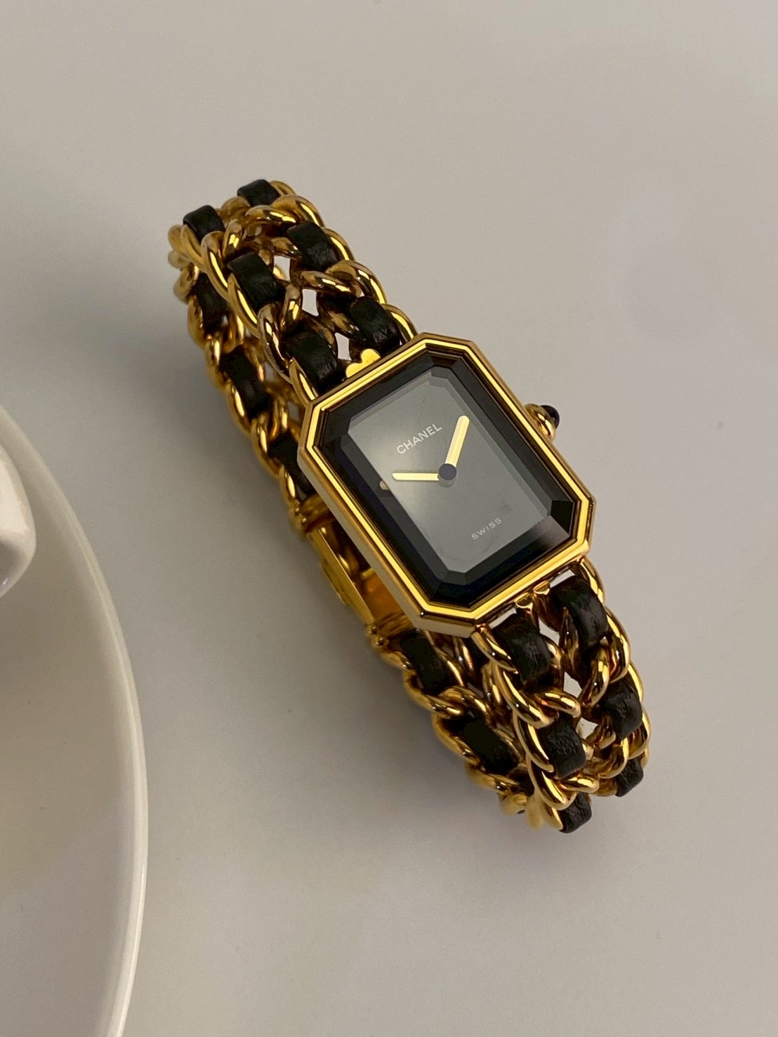 Chanel premier L size c.5496