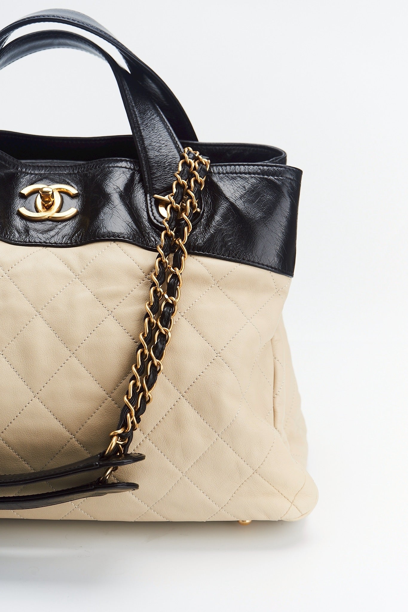 Chanel mateless mix chain sholder