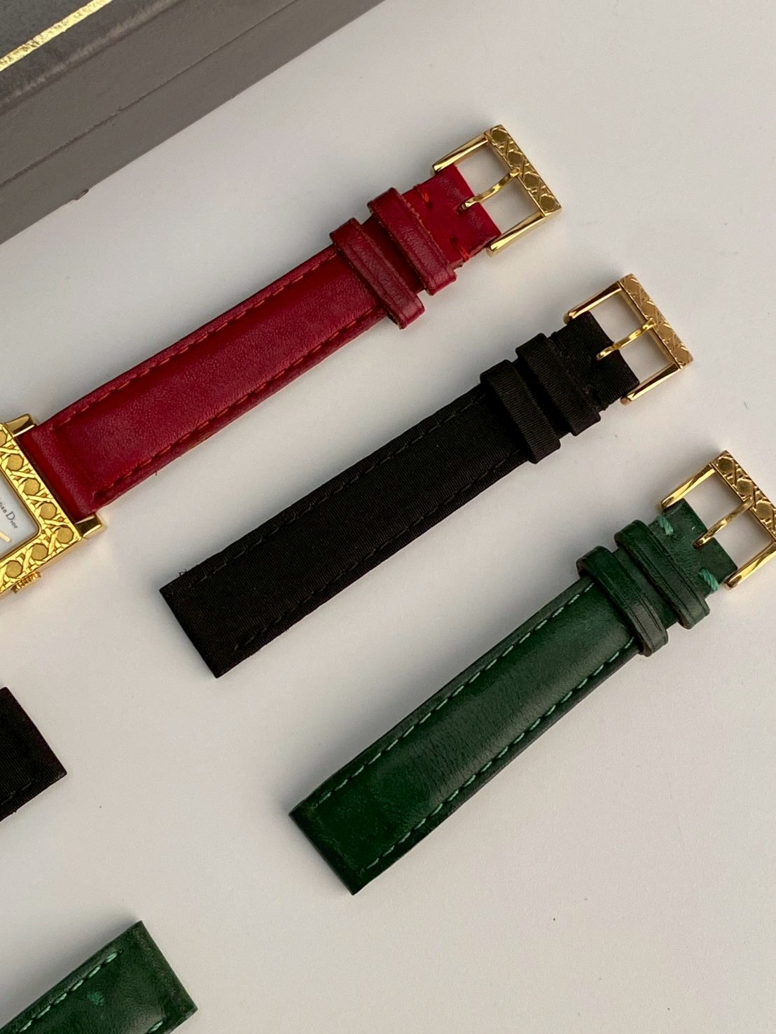 Dior d60-159 chang strap gold