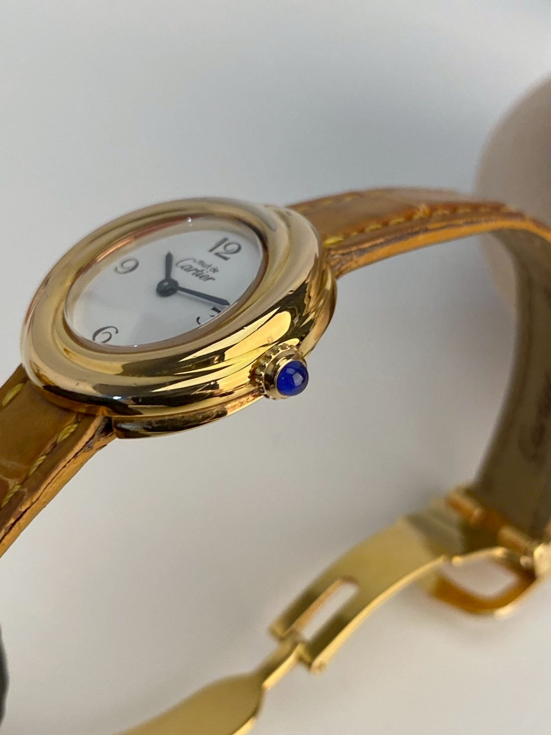 Cartier trinity ring white dial c.4004