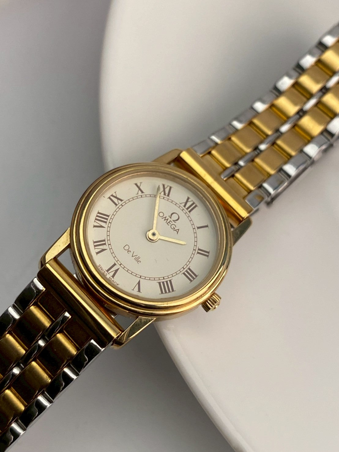 Omega de villa twotone cream 1450 c.8939