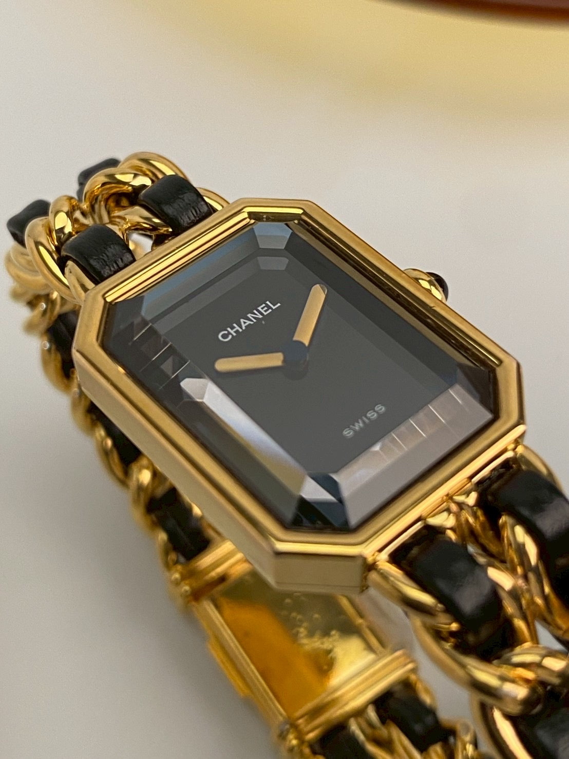 Chanel premier M size c.9927
