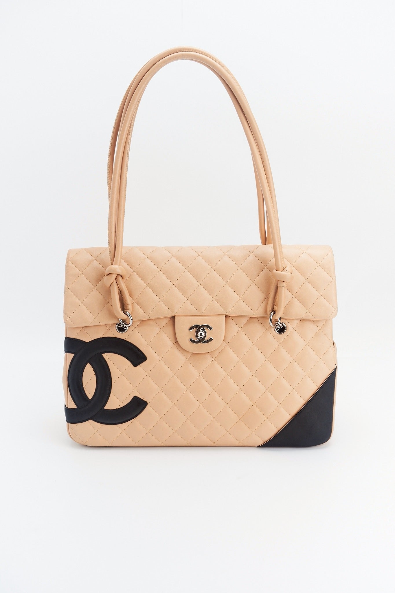 Chanel flab maxi clafskin leather