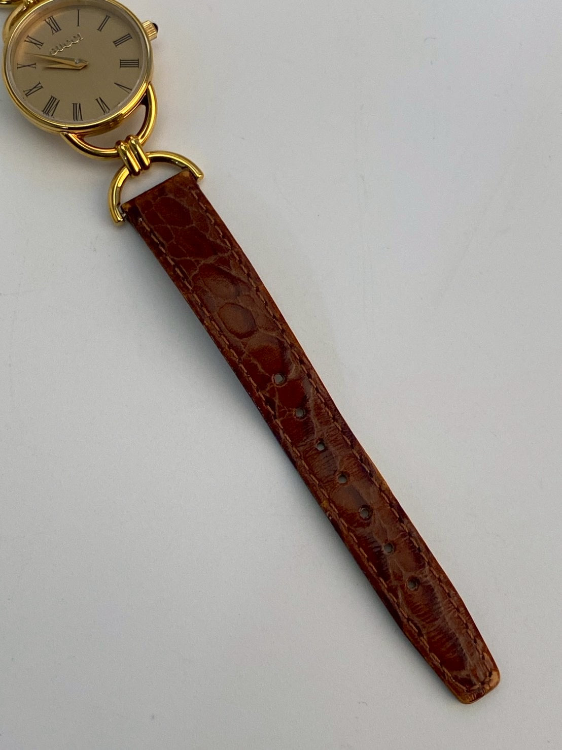 Gucci 6000.2L gold dial c.9536