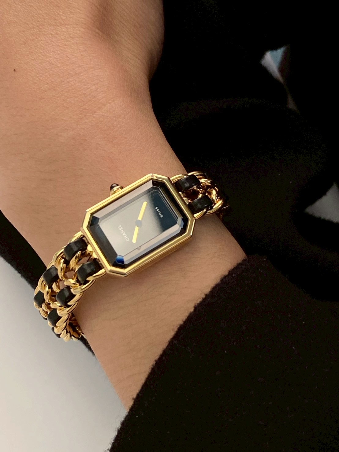 Chanel premier L size c.5496