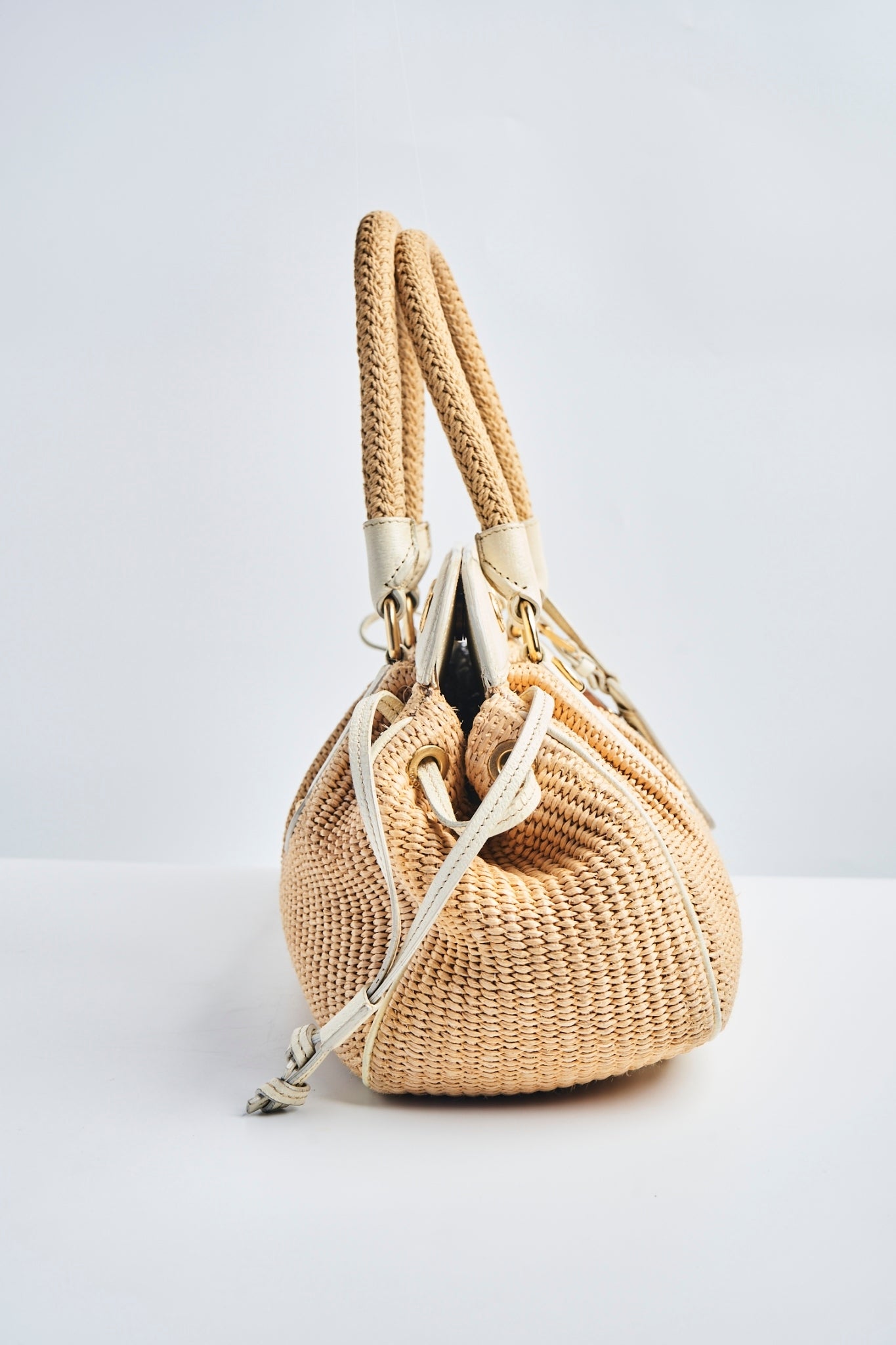 Prada raffia hand bag