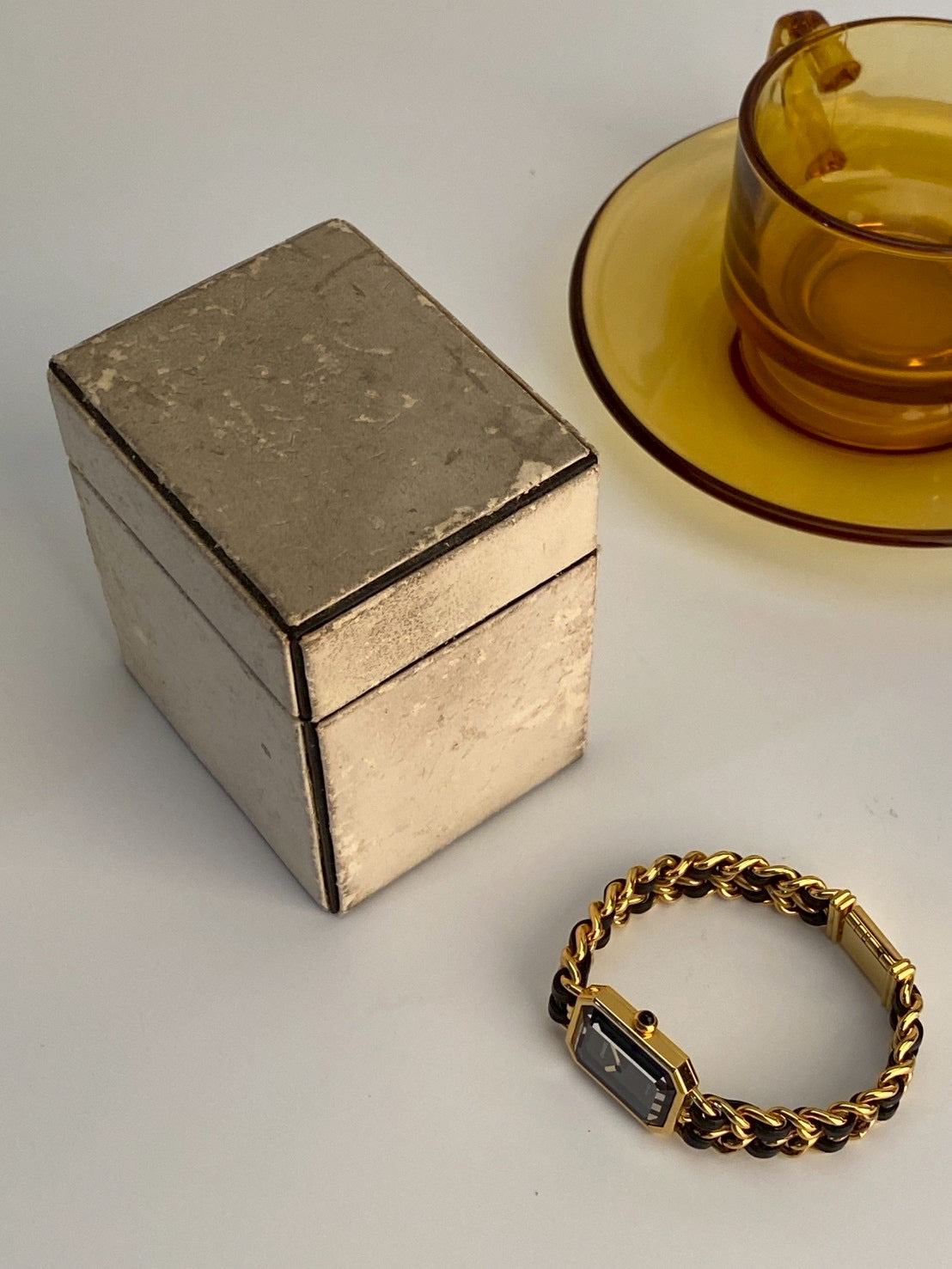 Chanel premier L size c.5496