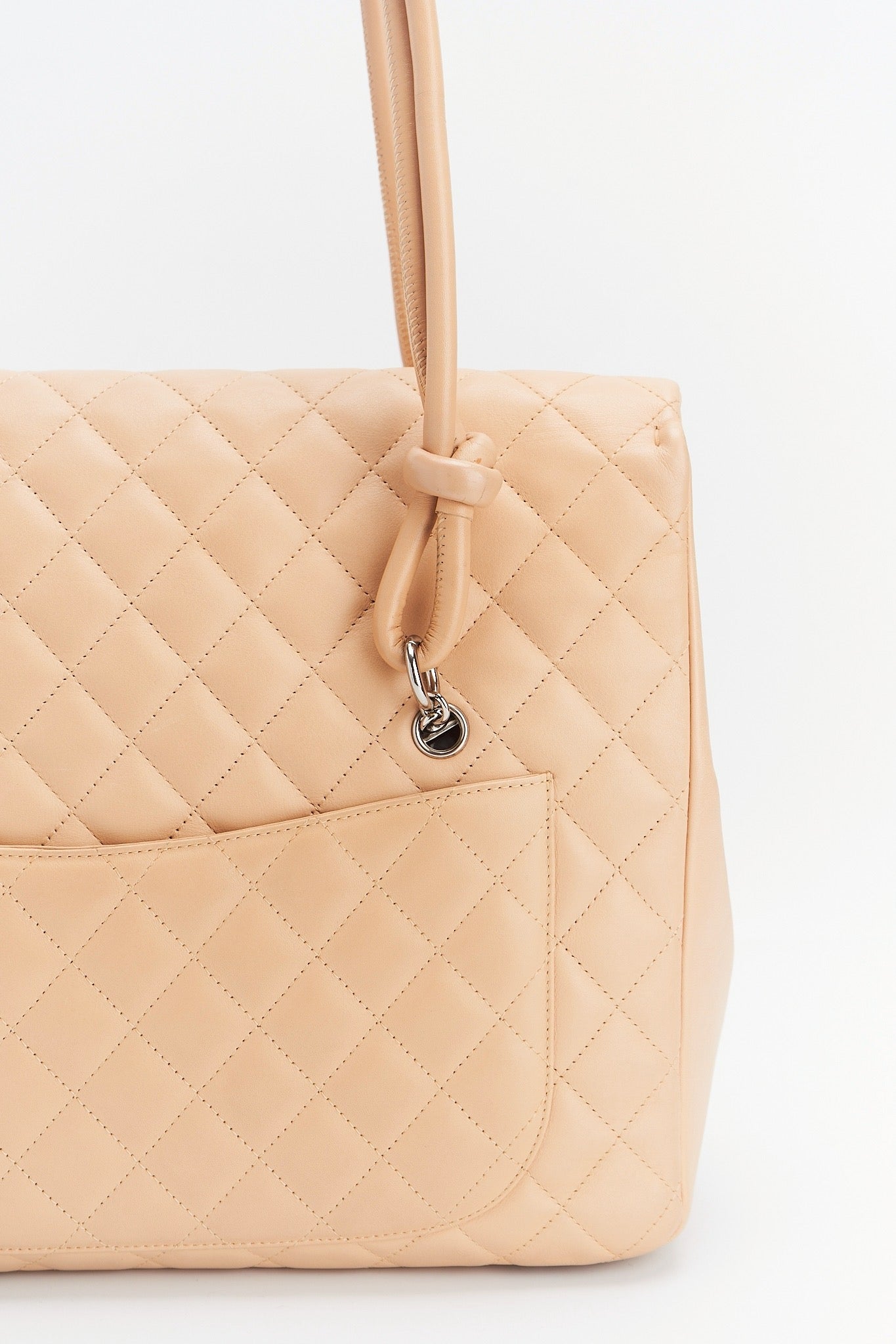Chanel flab maxi clafskin leather