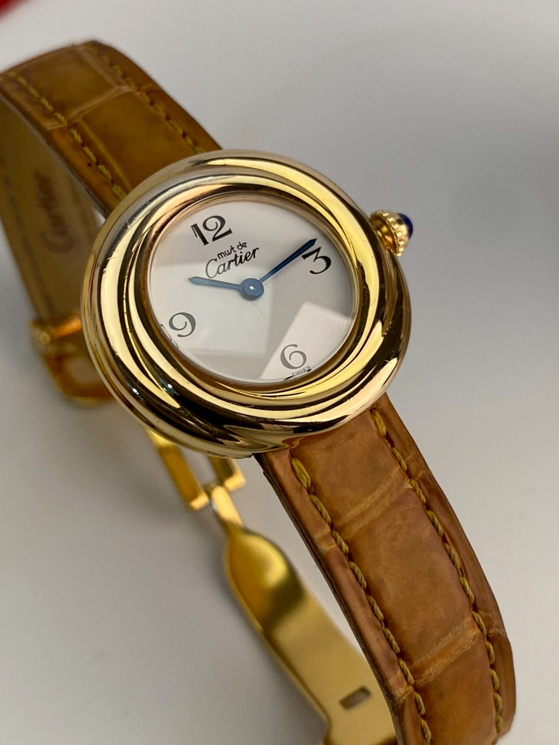 Cartier trinity ring white dial c.4004