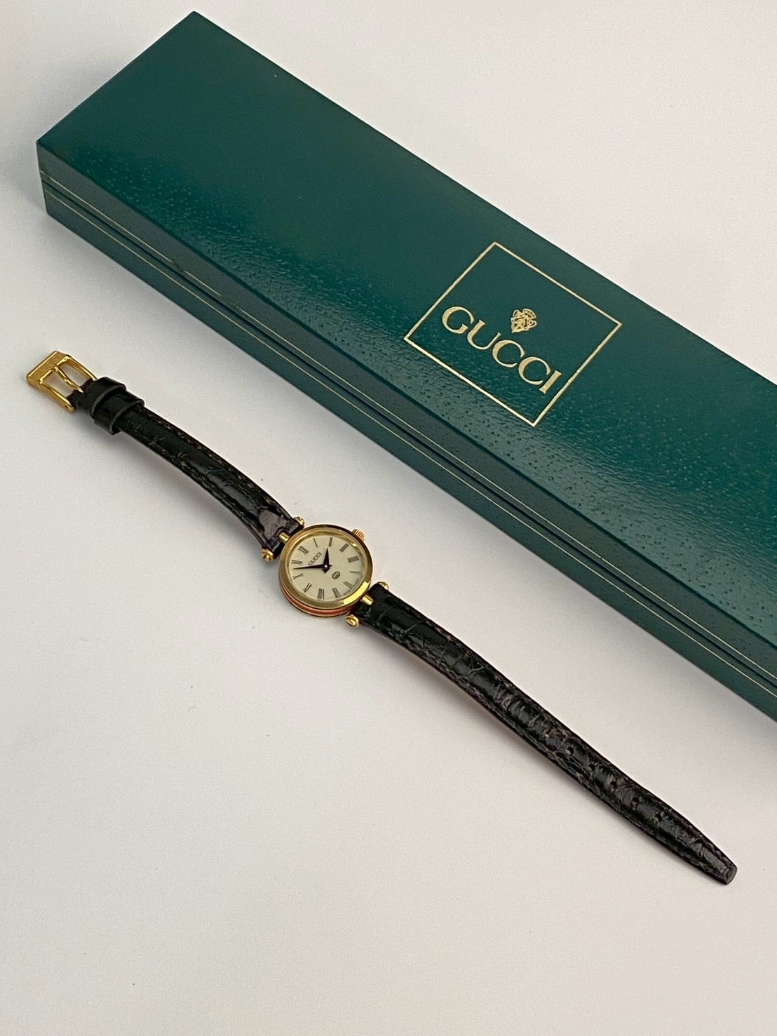 Gucci 2000m cream watch