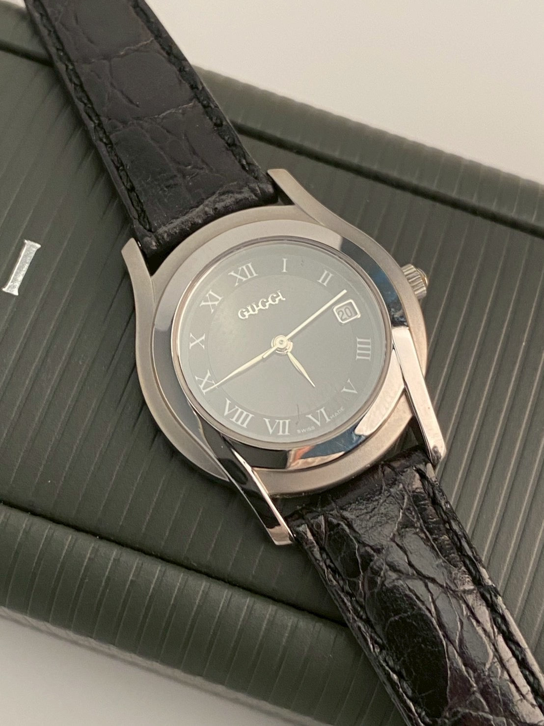 Gucci 5500l black dial watch