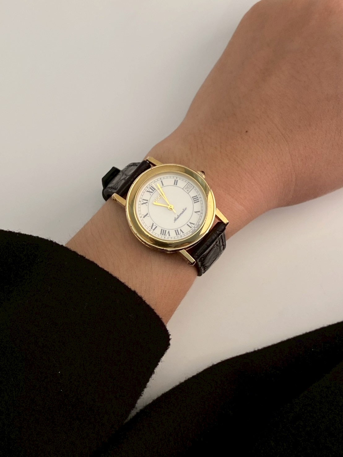 Gucci 7200Auto white dial