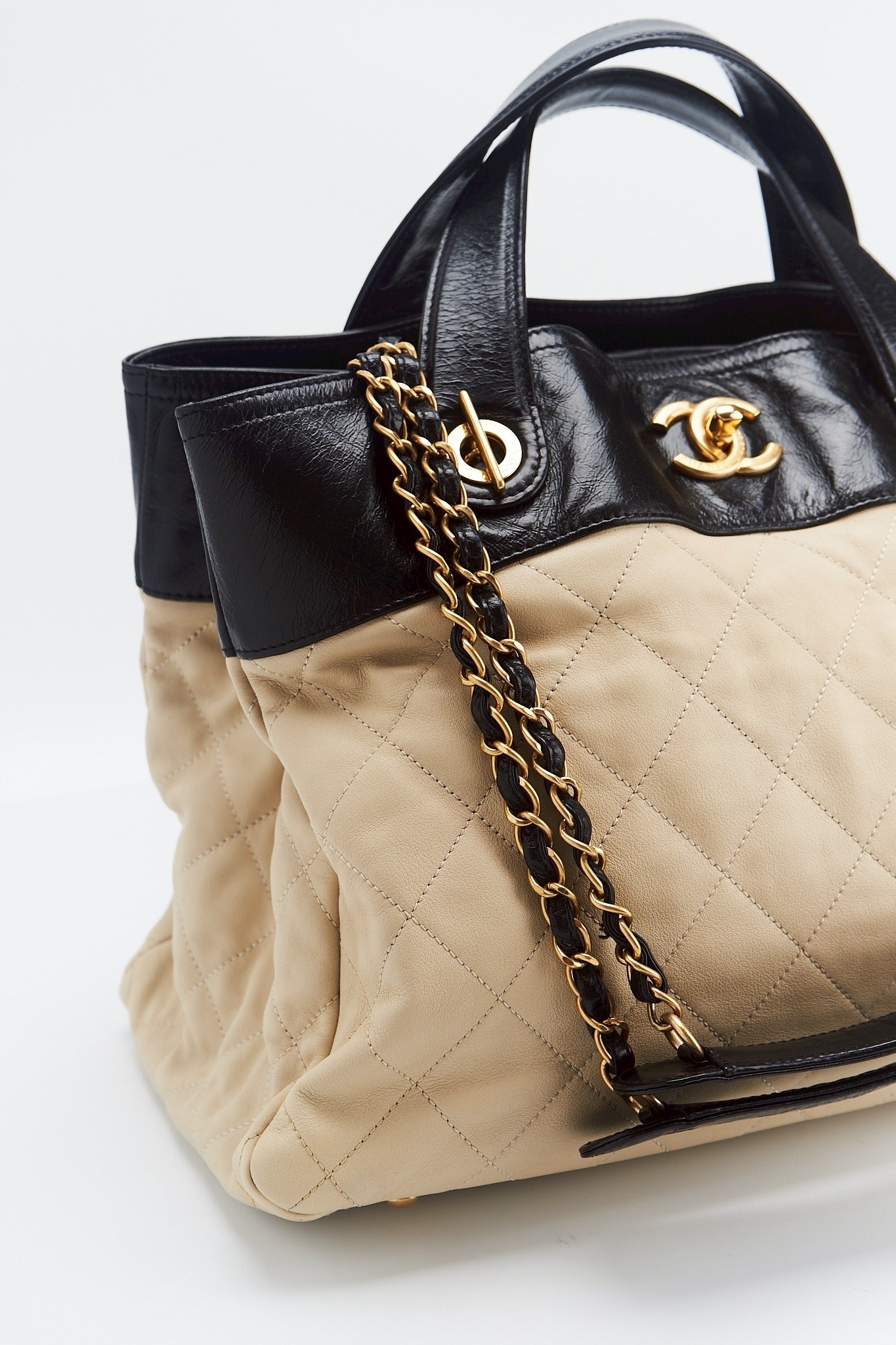 Chanel mateless mix chain sholder