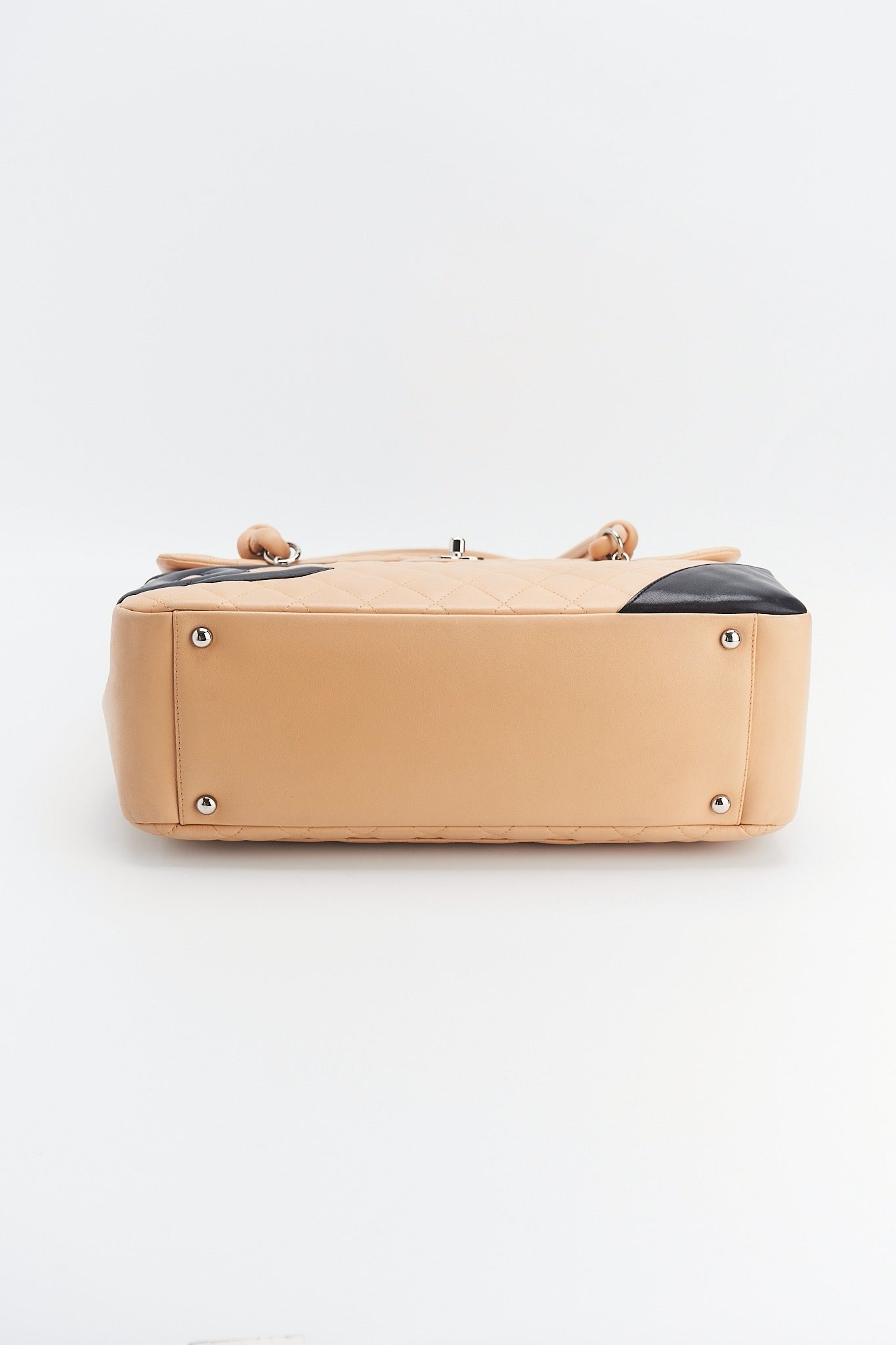 Chanel flab maxi clafskin leather