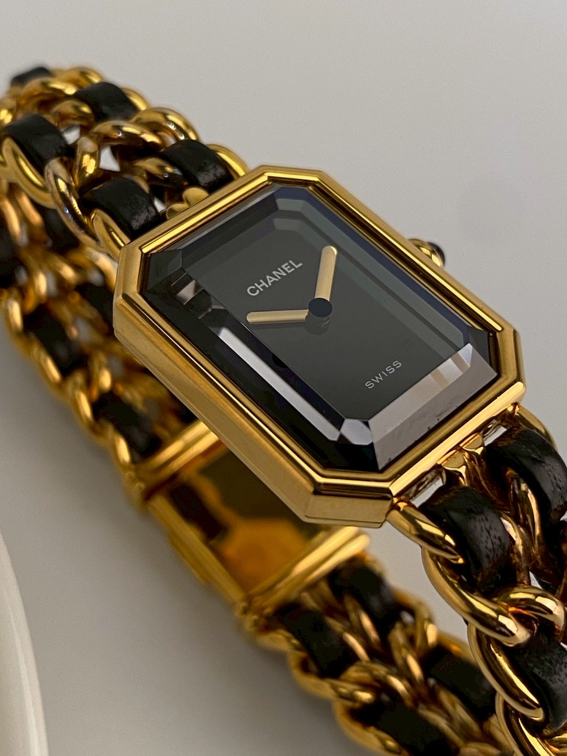 Chanel premier L size c.5496