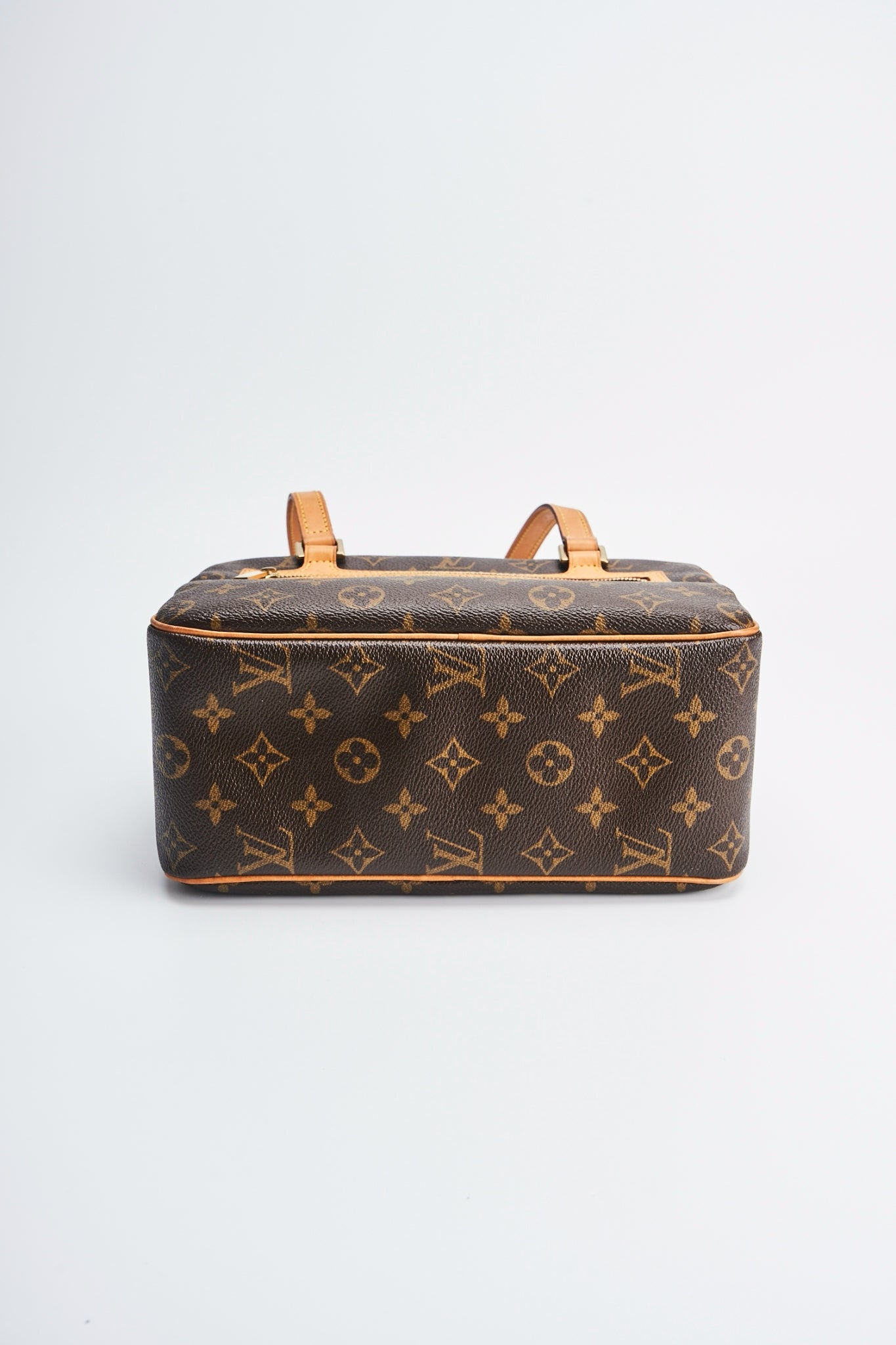 Louis vuitton cite mm size