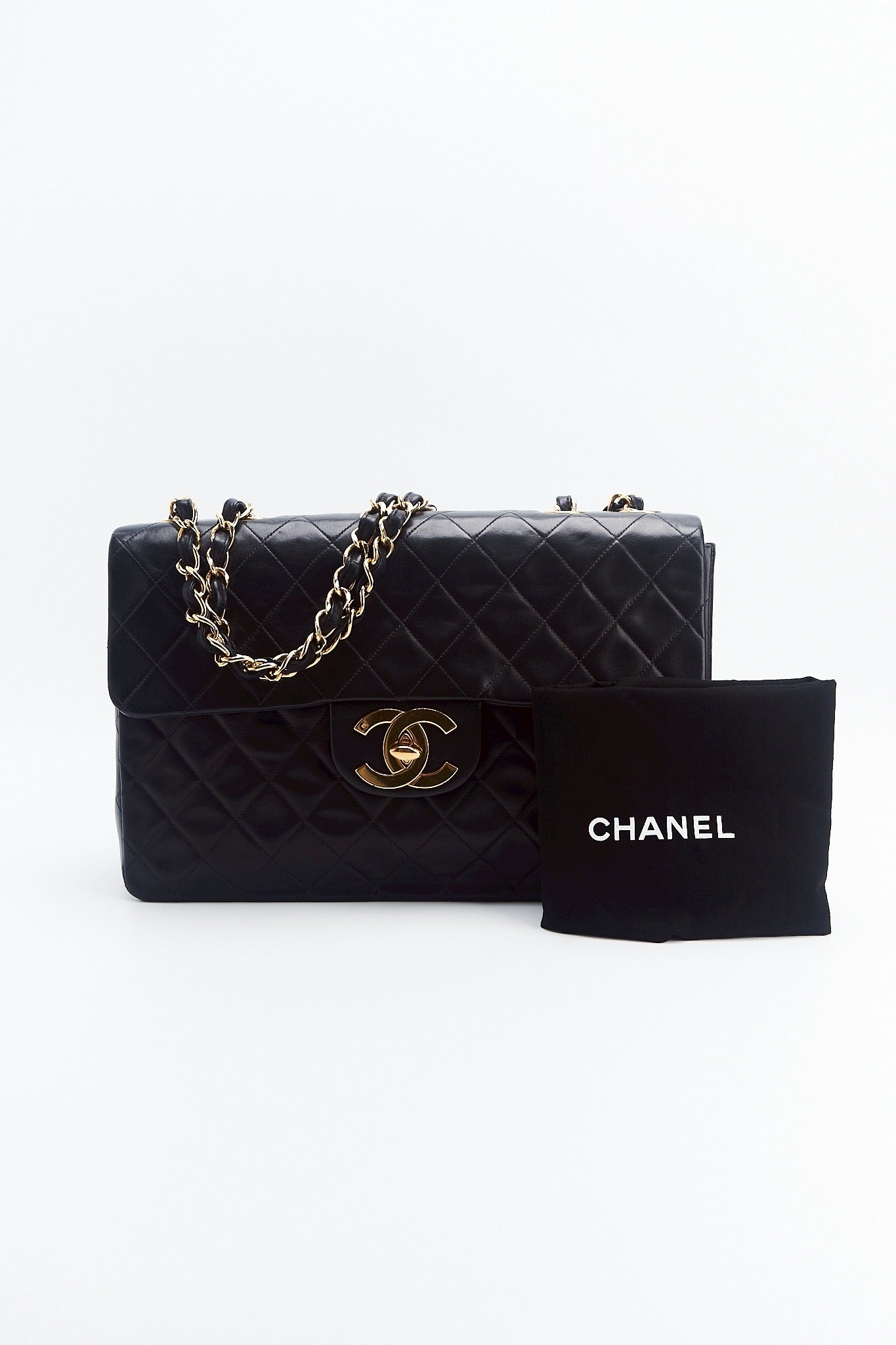 Chanel classic maxi