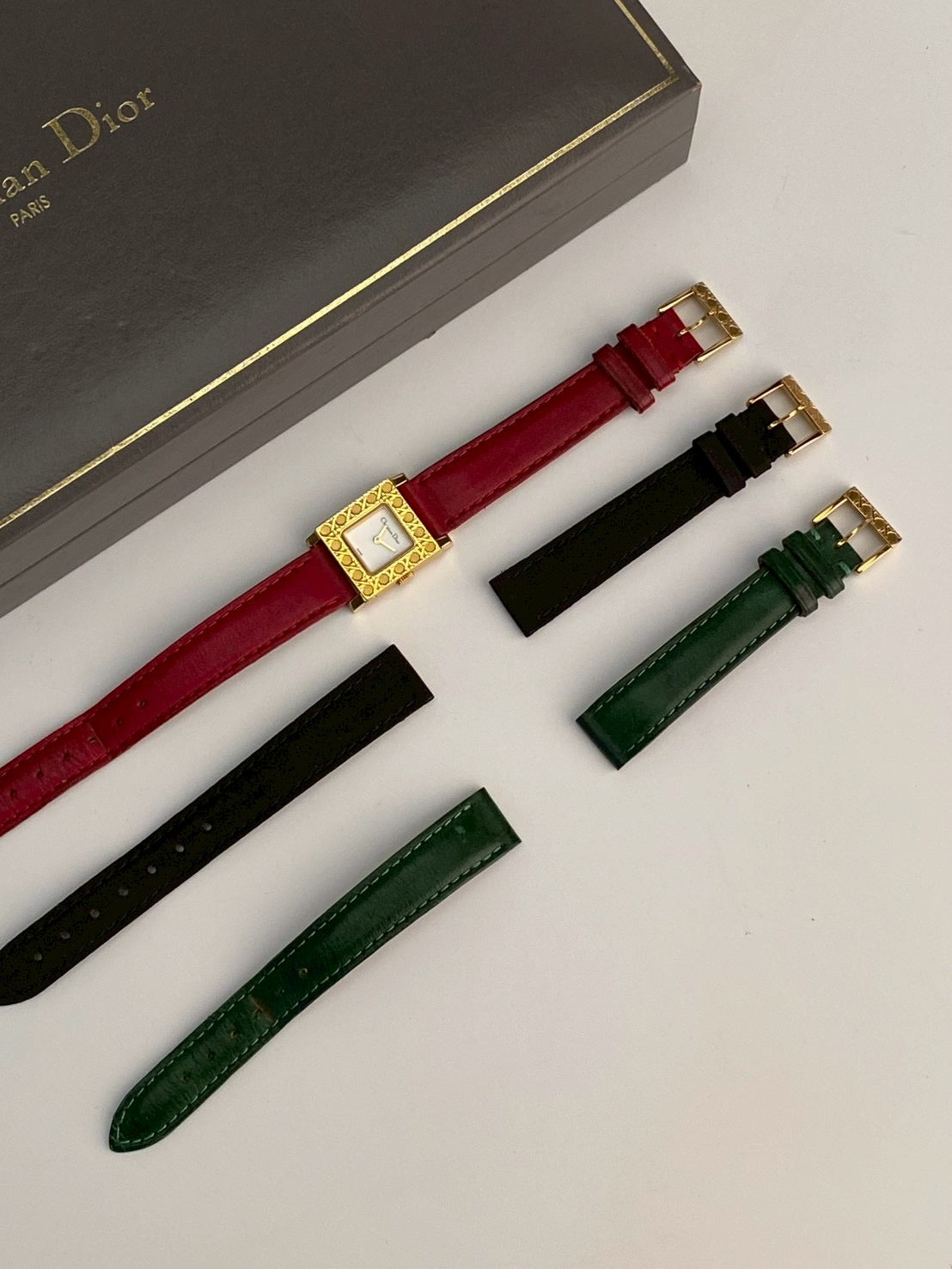 Dior d60-159 chang strap gold