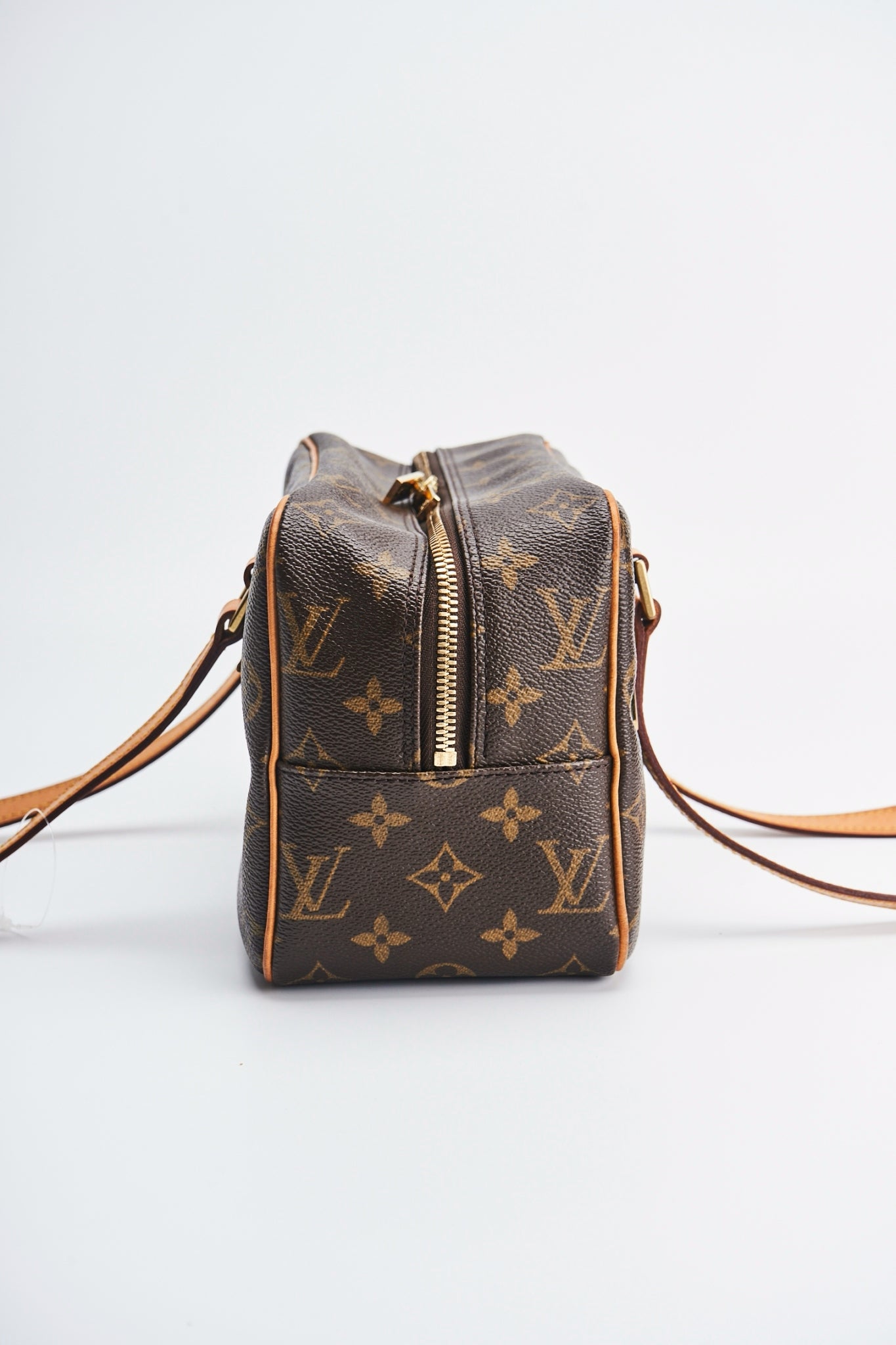 Louis vuitton cite mm size